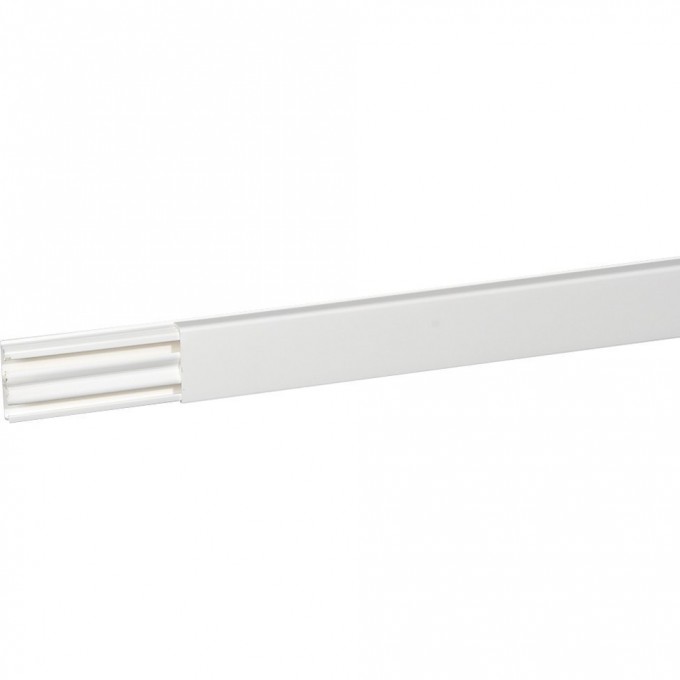Мини-плинтус LEGRAND DLPlus 40x12,5 мм 2 отделения длина 2,1 м белый 030020