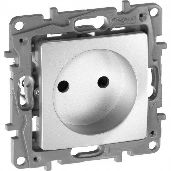 Розетка LEGRAND 2К со шторками немецкий стандарт винтовые зажимы 16 А 250 В Etika алюминий 672434