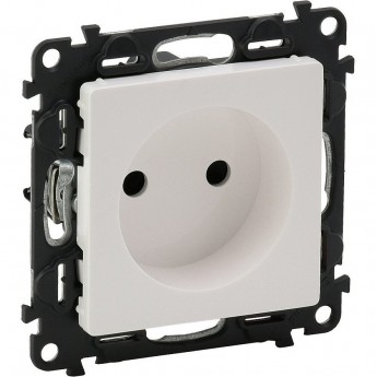 Силовая розетка LEGRAND Valena LIFE 2К 16А 250В c лицевой панелью с защитными шторками безвинтовые зажимы белый