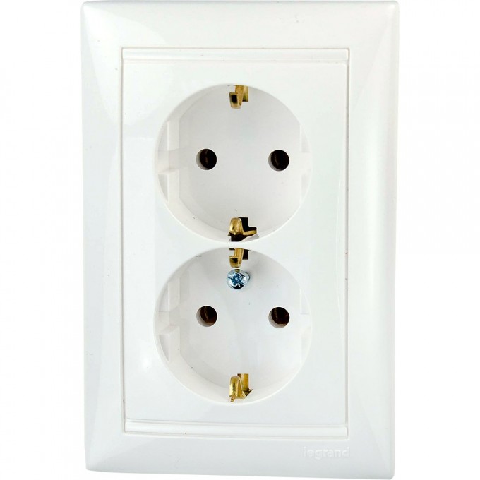 Розеточный блок LEGRAND Valena немецкий стандарт 2х2К+3 на винтах укомплектованный белый 774400