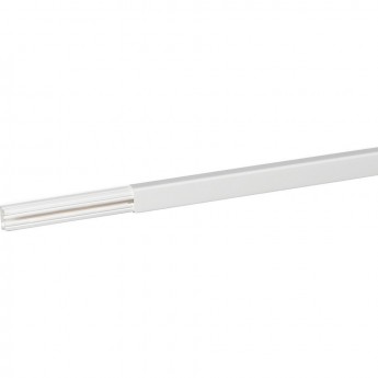 Мини-плинтус LEGRAND DLPlus 20x12,5 мм 1 отделение длина 2,1 м белый